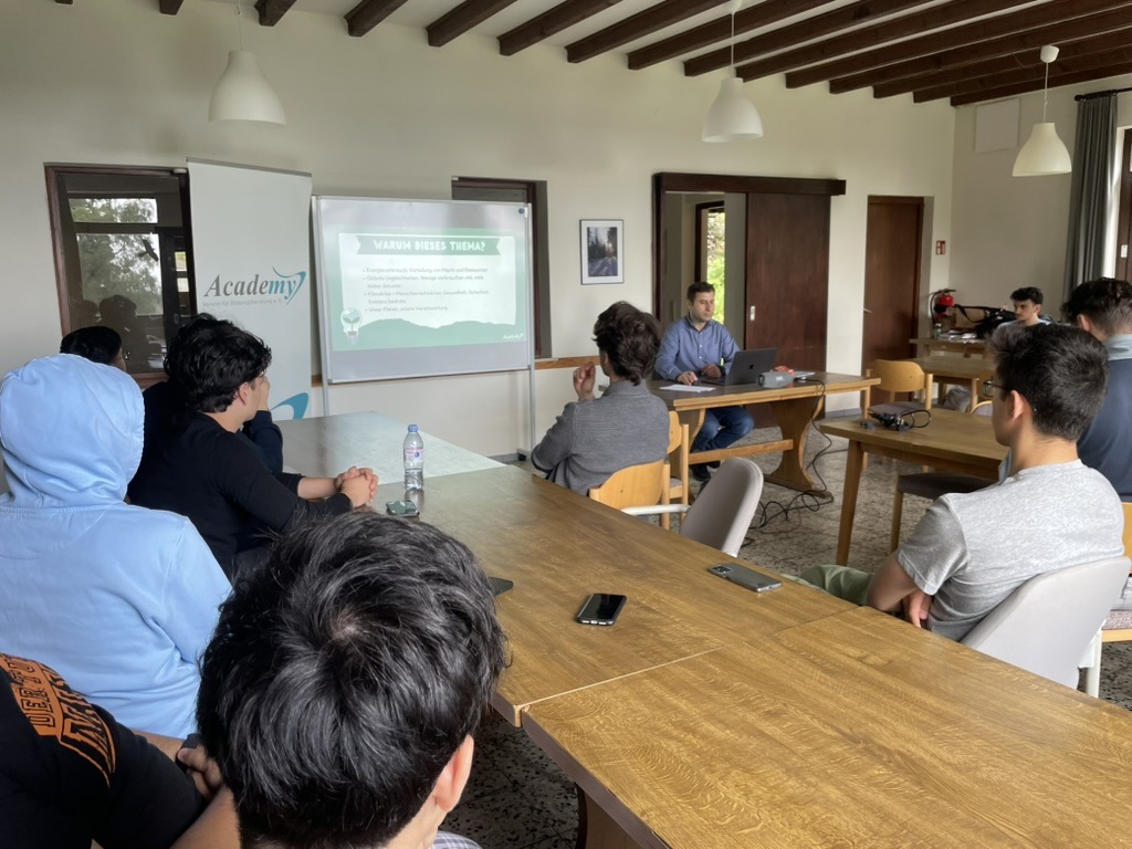 WhatsApp Image 2025-10-31 at 17.34.09